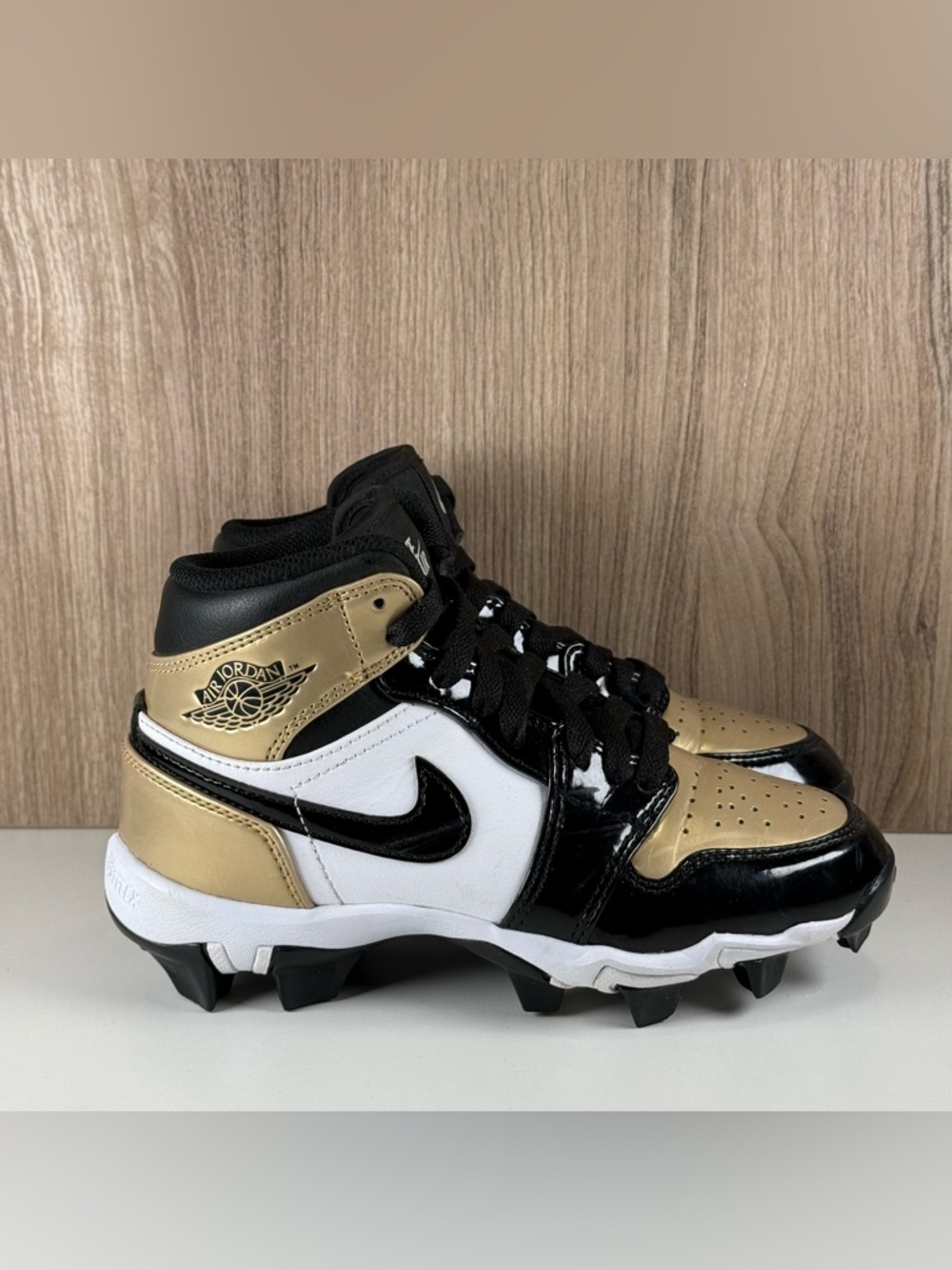 Jordan 1 Mid Gold Black Football Baseball Cleats HF6883-701 Size 1.5Y